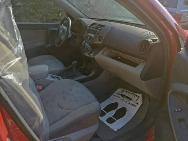 toyota-rav-4-2012-4wd-big-3