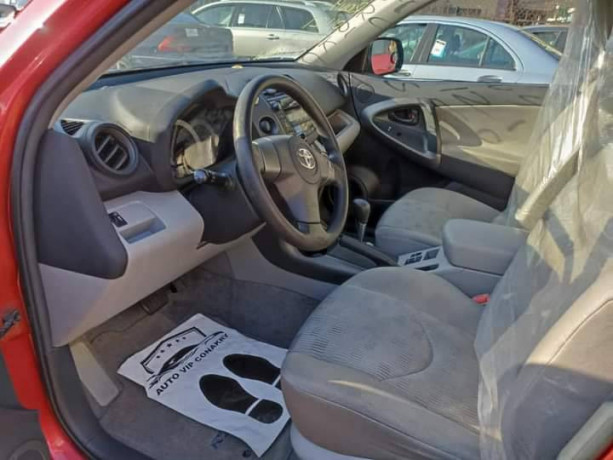 toyota-rav-4-2012-4wd-big-0