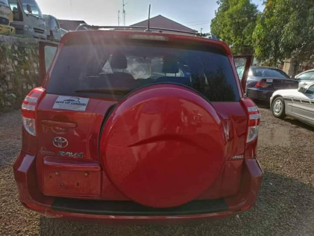 toyota-rav-4-2012-4wd-big-7