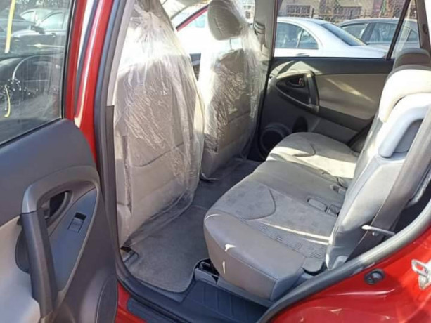 toyota-rav-4-2012-4wd-big-5