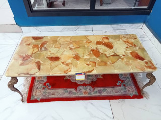 Table basse en marbre qaz