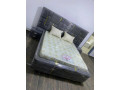 lit-capitonne-de-luxe-matelas-orthopedique-matelas-ordinaire-canapes-de-luxe-en-velours-small-1