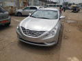 hyundai-sonata-2010-small-0