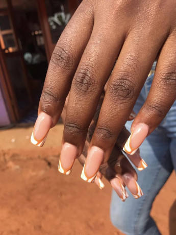 construction-mains-et-pieds-pose-simple-vernis-gel-mains-et-pieds-big-0
