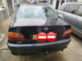 toyota-avensis-berline-small-0