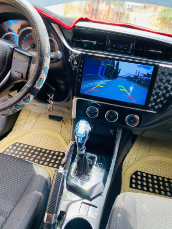 toyota-auris-annee-2018-big-4