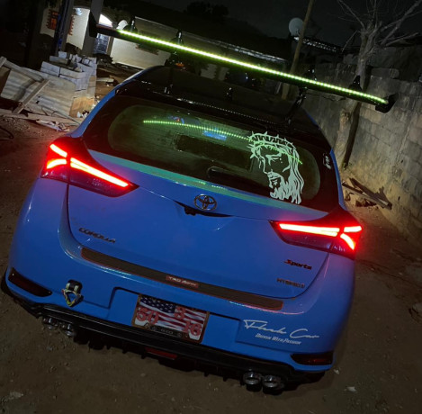 toyota-auris-annee-2018-big-3