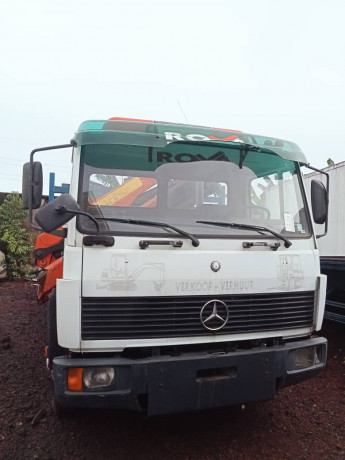 camion-depanneuse-mercedes-big-1